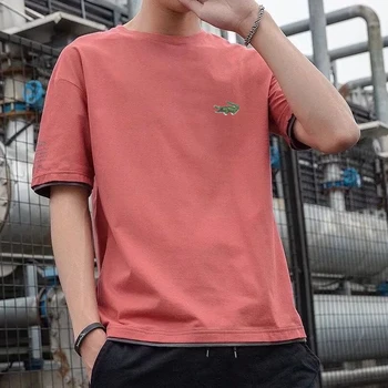 2023 Yaz Erkek Düz Renk kısa kollu tişört Kore Versiyonu Gevşek Sahte İki Parçalı Set erkek moda tişört
