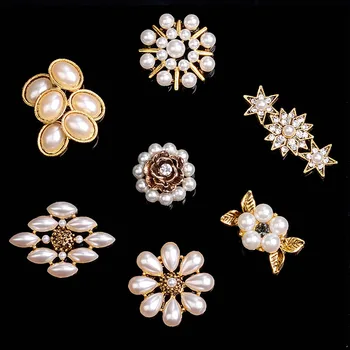 5 Adet Rhinestone İnci Çiçek Plaka Elmas Düğme Takı Eşarp saç aksesuarları Dikiş Dekoratif Giyim Ceket Düğmeleri