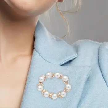 Yuvarlak Çelenk Broş Pin Yaka Rozeti Moda Kadınlar için Rhinestone Broş Kravat İğnesi Doğum Günü Şal Kazak Elbise Eşarp